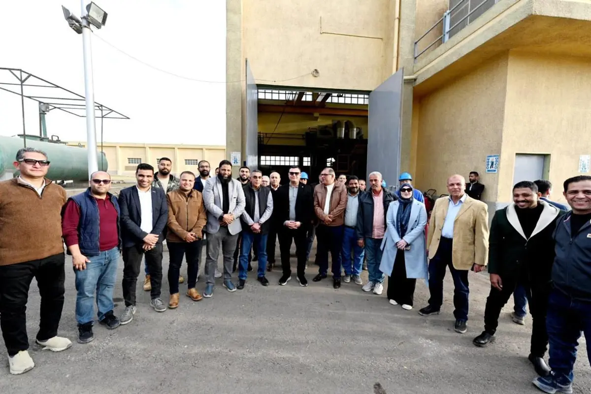 وزير الإسكان يتفقد مشروع رفع كفاءة محطة تنقية مياه الشرب بمدينة الشيخ زايد - أموال الغد