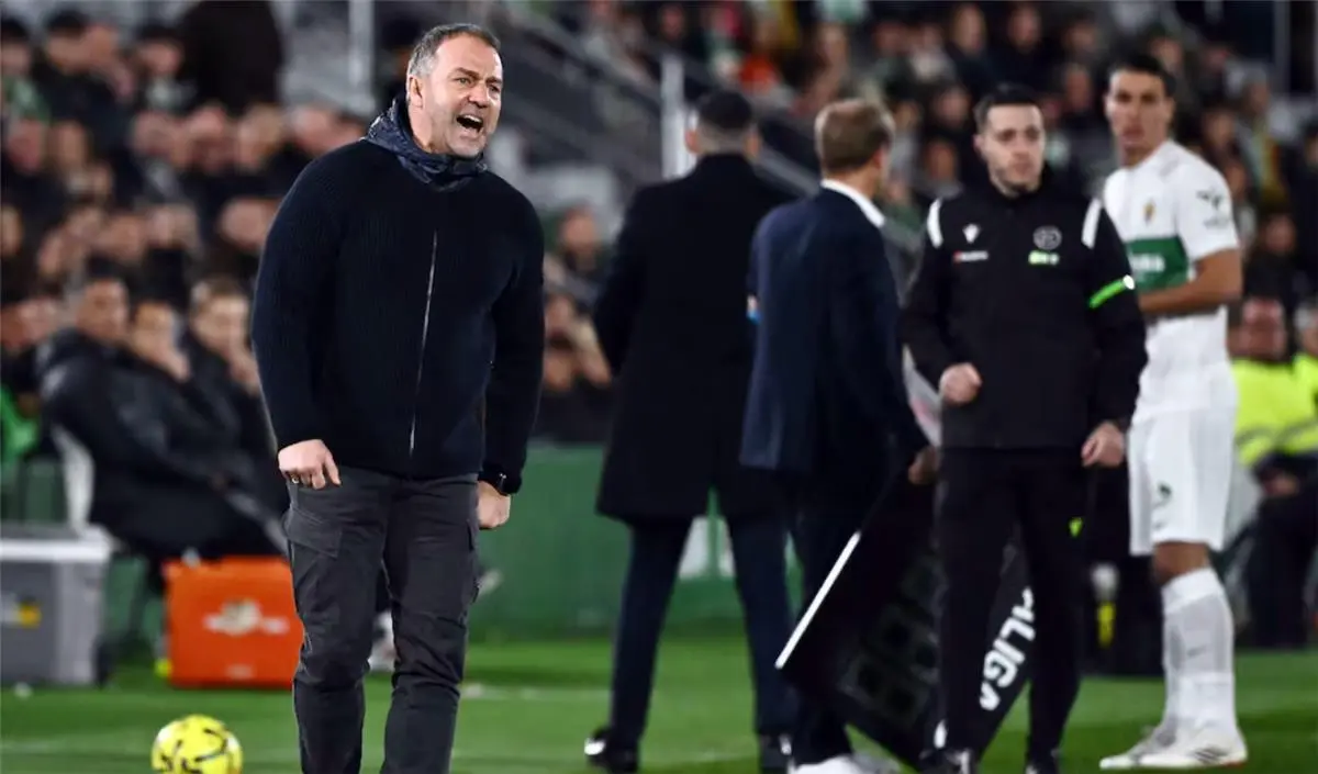 فليك يتوجه بطلب إلى لامين يامال.. ويكشف حالة رافينها وكوندي بعد استبدالهما أمام إلتشي