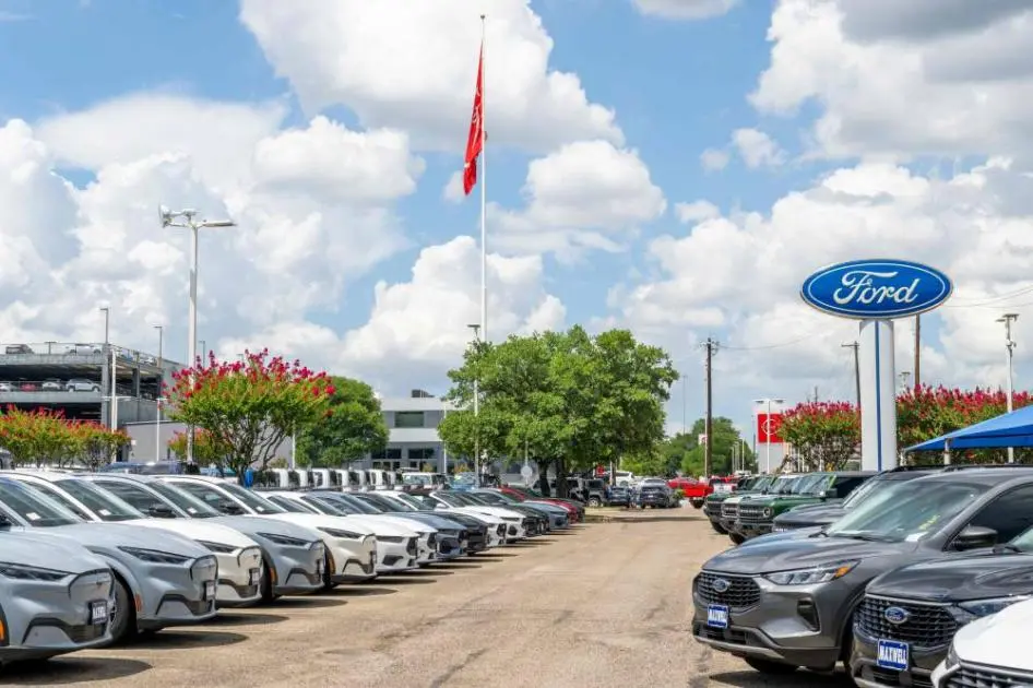 فورد وشاومي تنفيان محادثات تأسيس شراكة في السيارات الكهربائية