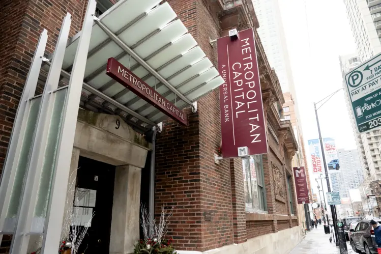 انهيار «متروبوليتان كابيتال».. أزمة السيولة تطيح بعملاق «ريفر نورث» وتستنفر المنظمين