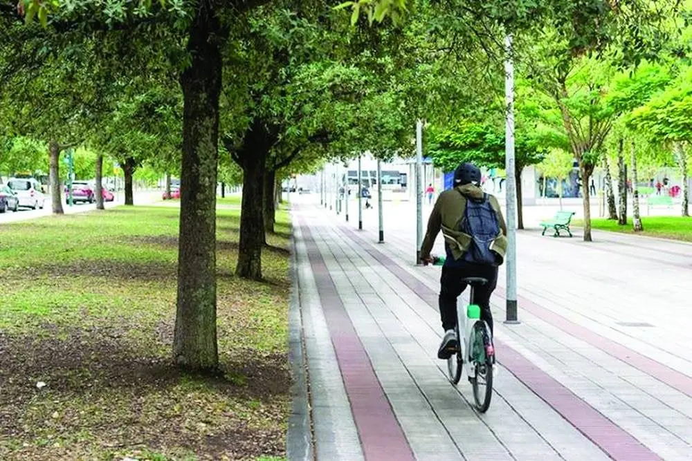 غوغل تطوّر خرائطها الذكية لدعم الملاحة سيراً وعلى الدراجات