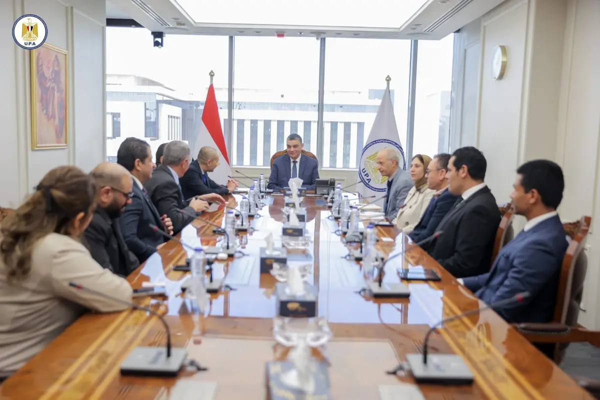 الشراء الموحد تبحث توطين تصنيع أجهزة الأشعة الرقمية بالتعاون مع كونيكا مينولتا اليابانية