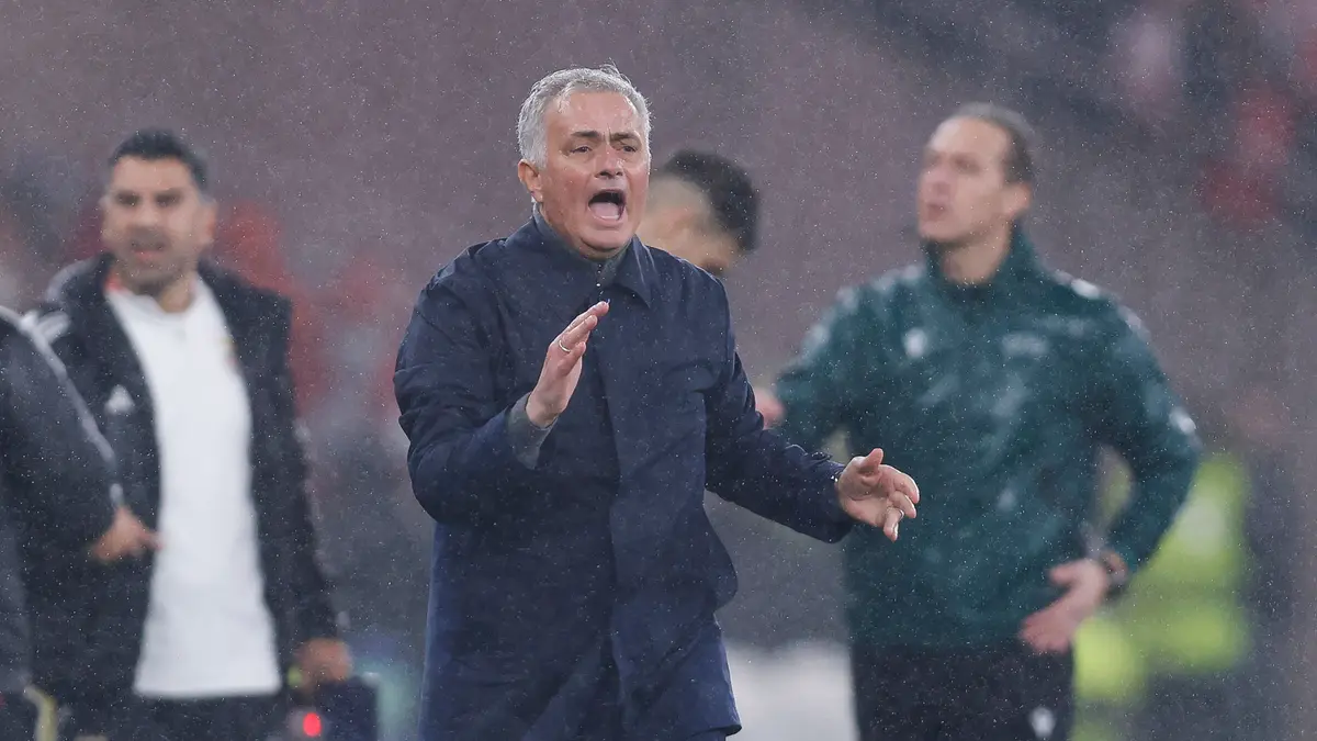 مورينيو: تصرف كورتوا يستحق جائزة .. والريال ليس مجرد تاريخ