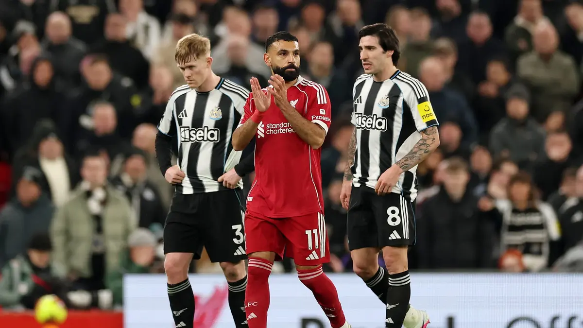 تصرف "لافت" من صلاح مع مشجعي ليفربول بعد مباراة نيوكاسل