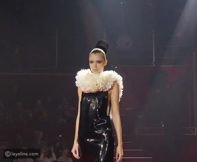 مجموعة Stephane Rolland هوت كوتور ربيع 2026: عرض فني معماري مذهل