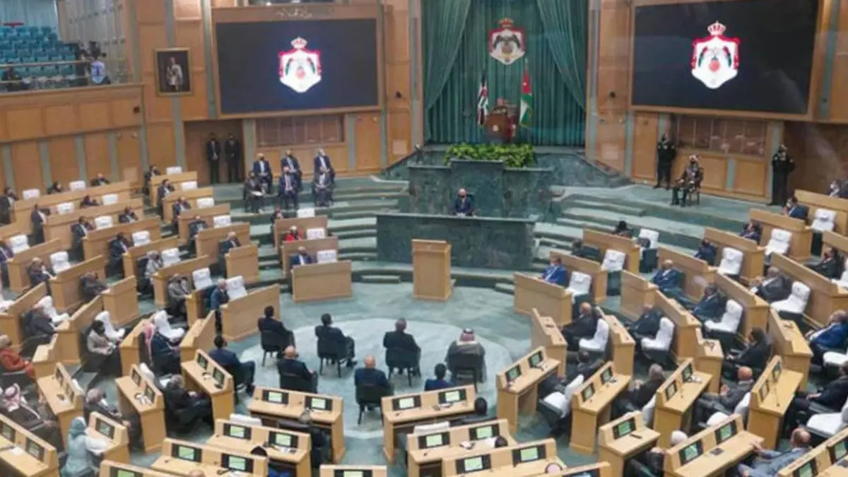 نواب جبهة العمل الإسلامي يغادرون جلسة النواب احتجاجا على التصويت على اتفاقية مع المغرب -فيديو