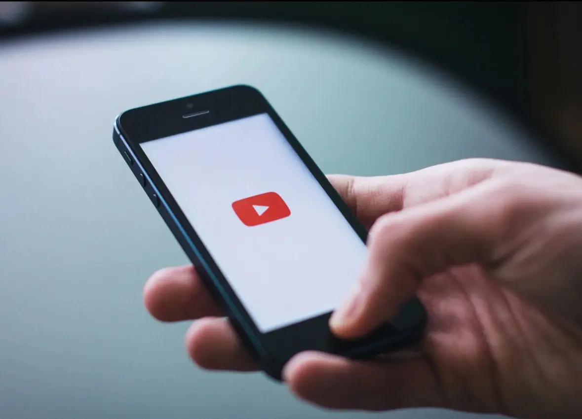 يوتيوب يُغلق الثغرات ويجعل تشغيل الفيديو في الخلفية حصريًا لمشتركي Premium - التقنية بلا حدود