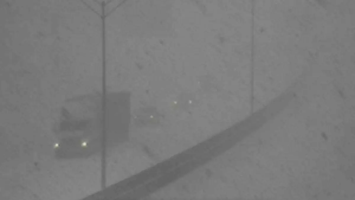 تحذيرات مع وصول "إعصار القنبلة".. وولايات أمريكية تعلن حالة الطوارئ