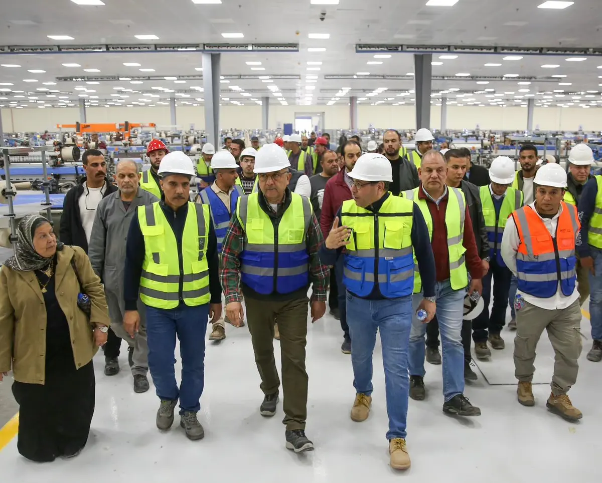 وزير قطاع الأعمال يتفقد جاهزية المصانع وأعمال التطوير بـ«غزل المحلة» - أموال الغد