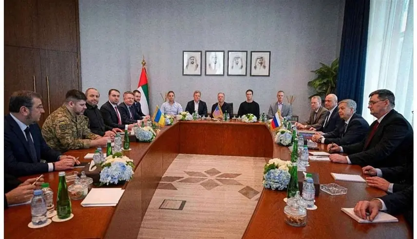 في أبوظبي.. زيلينسكي: محادثات ثلاثية مع واشنطن وموسكو يوم الأربعاء - موقع 24