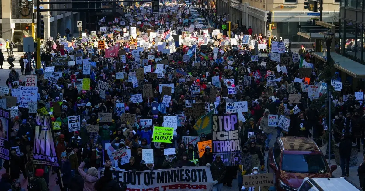 ترمب يوجه بعدم تدخل قوات الأمن الفيدرالية في الولايات الديمقراطية