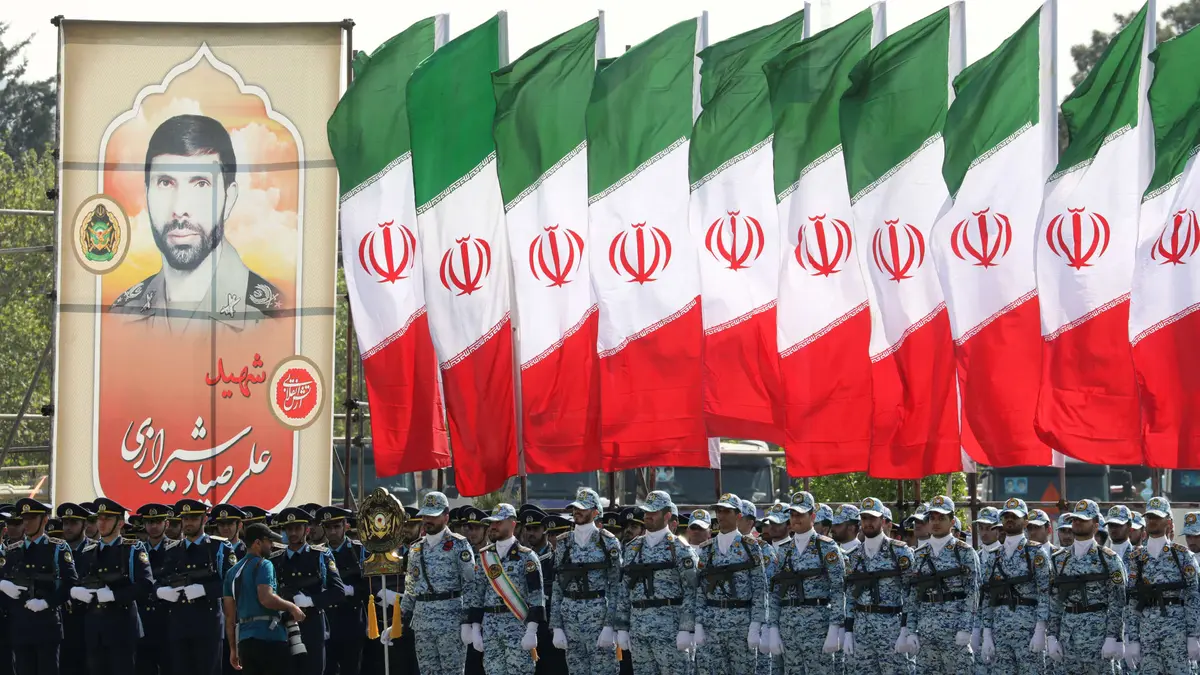 رئيس أركان الجيش الإيراني: تحوّلنا إلى العقيدة العسكرية الهجومية