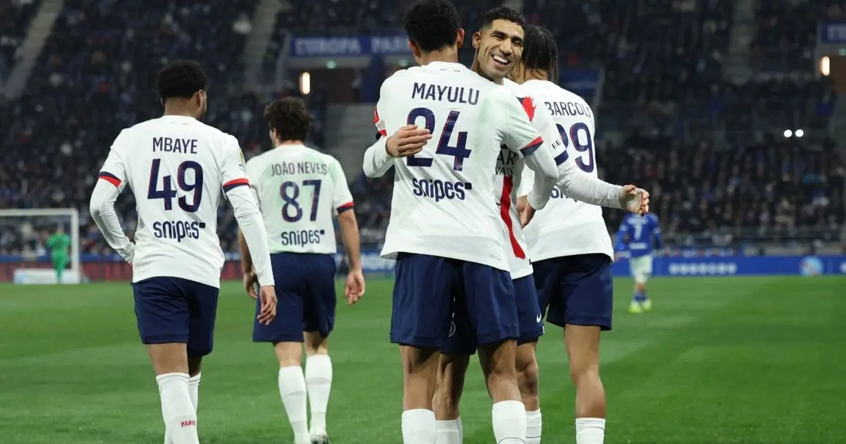 باريس سان جيرمان يعبر ستراسبورغ في ليلة طرد أشرف حكيمي