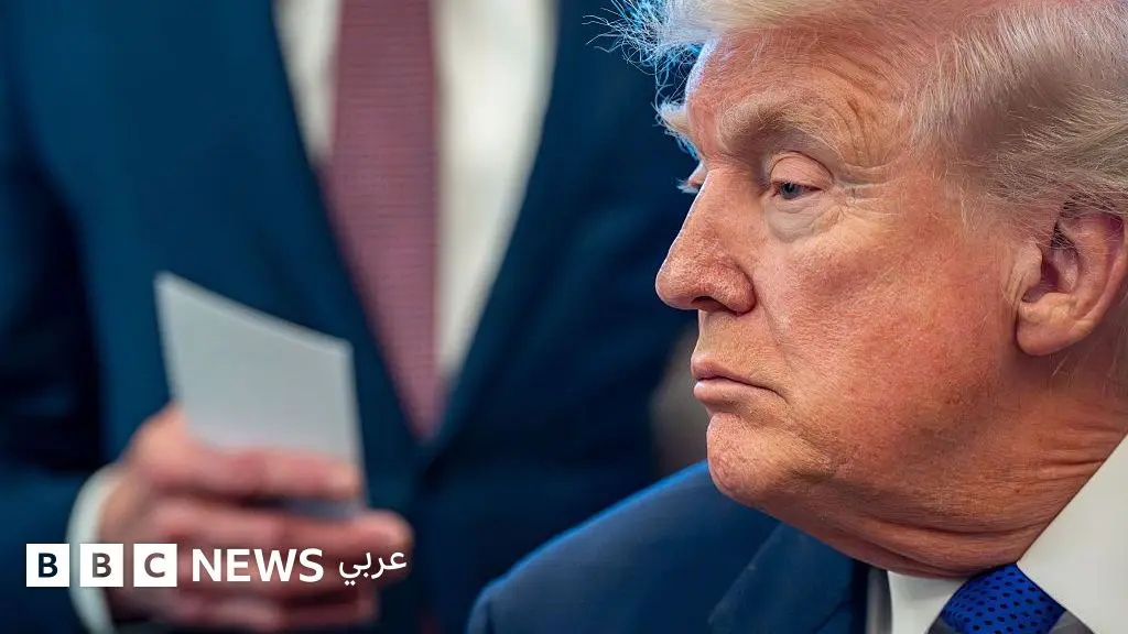 ترامب يؤكد أن المحادثات جارية مع إيران وسط "توجه سفن كبيرة نحوها"، ولقاء متوقع بين ويتكوف وعراقجي خلال أيام في تركيا - BBC News عربي