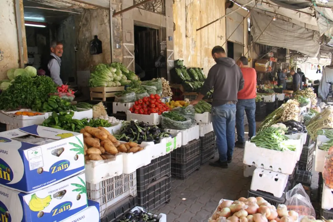 لجنة الاستيراد والتصدير تمنع دخول الفروج وأصناف من الخضروات