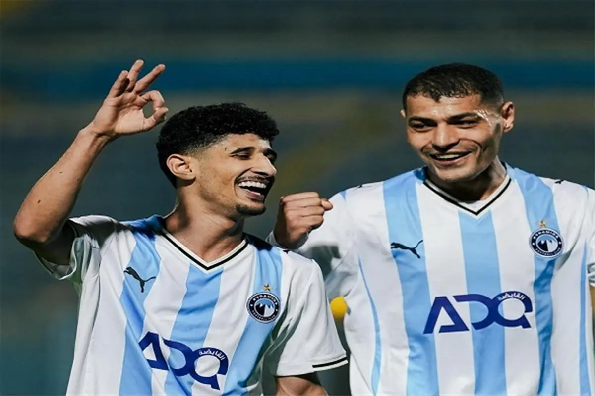 أحمد عاطف قطة يسجل هدف بيراميدز الثالث أمام نهضة بركان