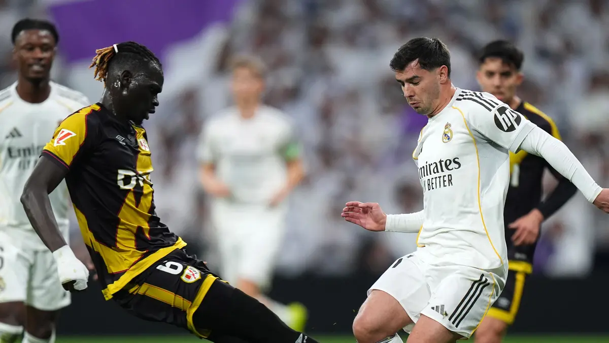 صورة.. هل استحق لاعب فاليكانو الطرد أمام ريال مدريد؟