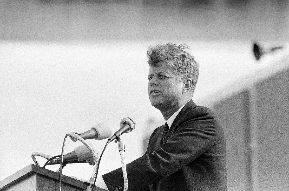 فيلم "المليار دولار" قد يكشف المستور في قضية اغتيال الرئيس الأمريكي جون كينيدي ويقلب التحقيق