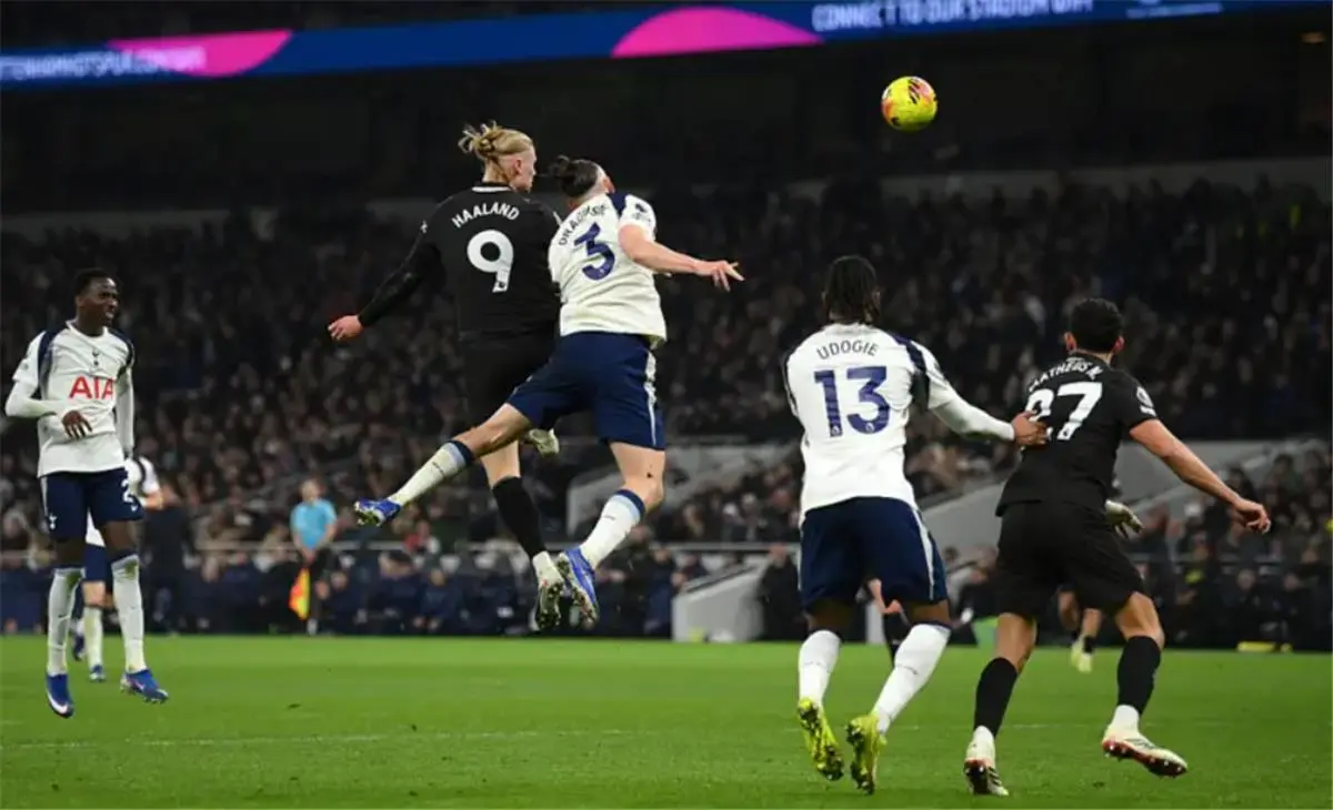 رجل مباراة مانشستر سيتي وتوتنهام في الدوري الإنجليزي