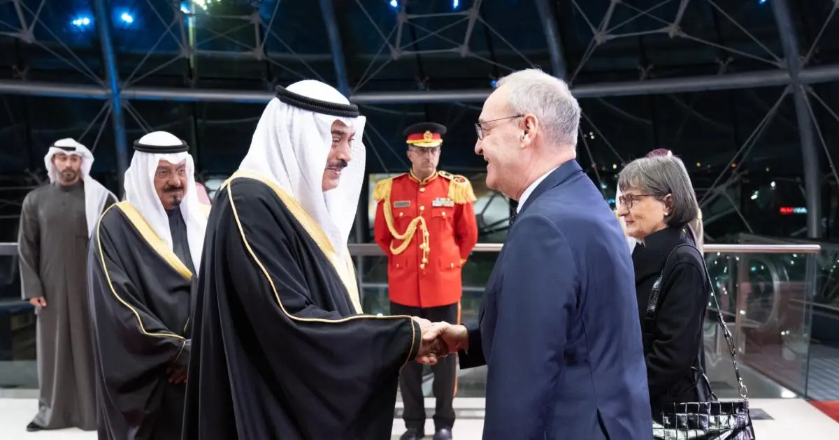 رئيس الاتحاد السويسري يصل الكويت بزيارة رسمية