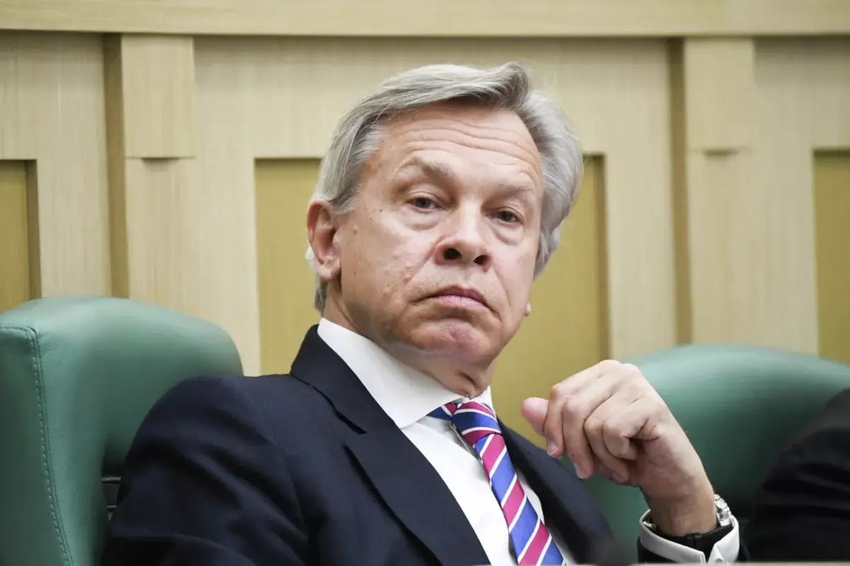 سيناتور روسي: ترامب قد يعرض على إيران صفقة على غرار النموذج الفنزويلي