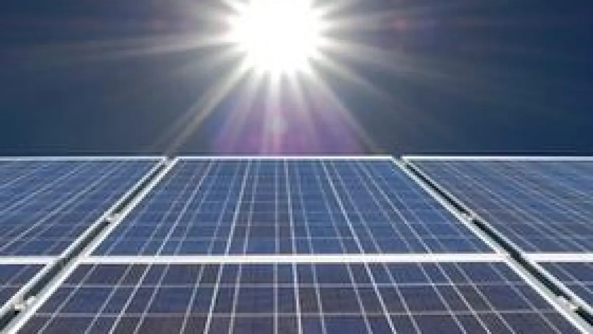 كيف تُصلح الخلايا الشمسية الأضرار التي تنالها من الأشعة فوق البنفسجية؟ دراسة تجيب - الطاقة