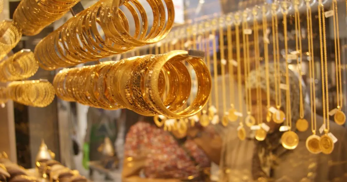 أسعار الذهب تتكبد أكبر خسارة منذ أكثر من عقد
