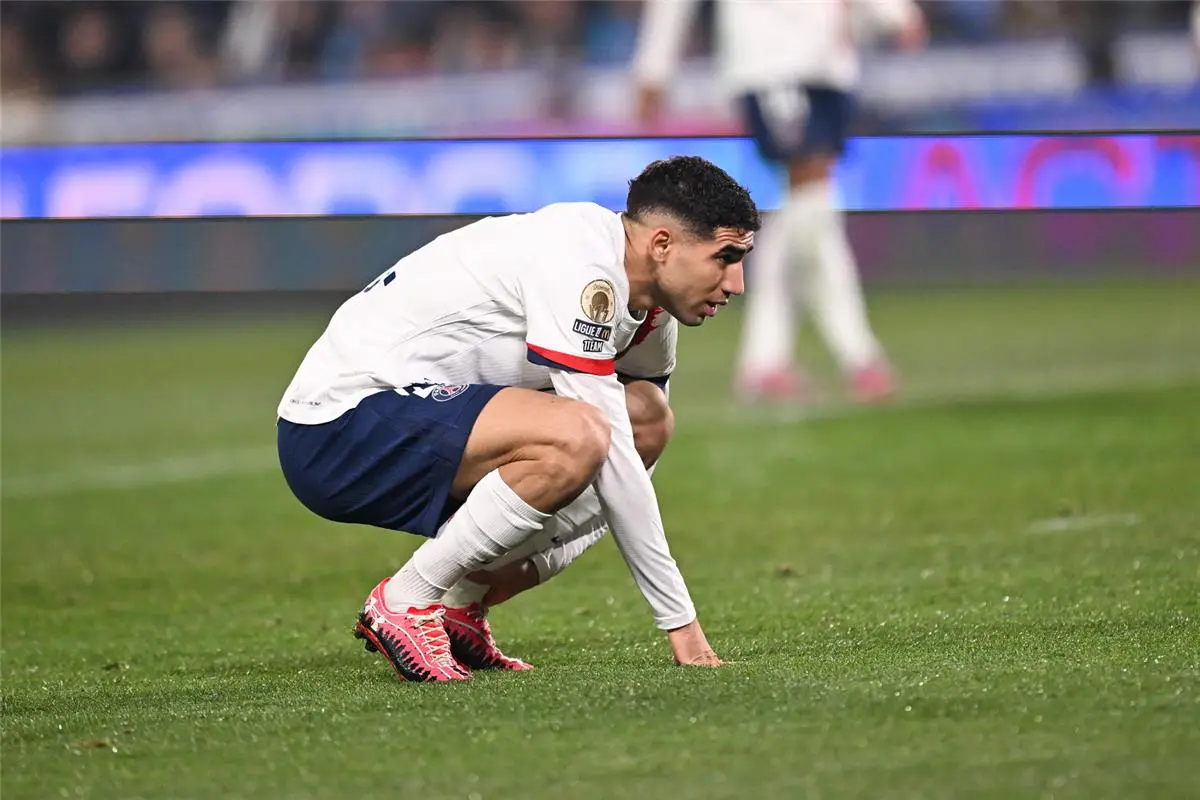 في ليلة طرد أشرف حكيمي.. باريس سان جيرمان يتخطى ستراسبورج بصعوبة بـ الدوري الفرنسي