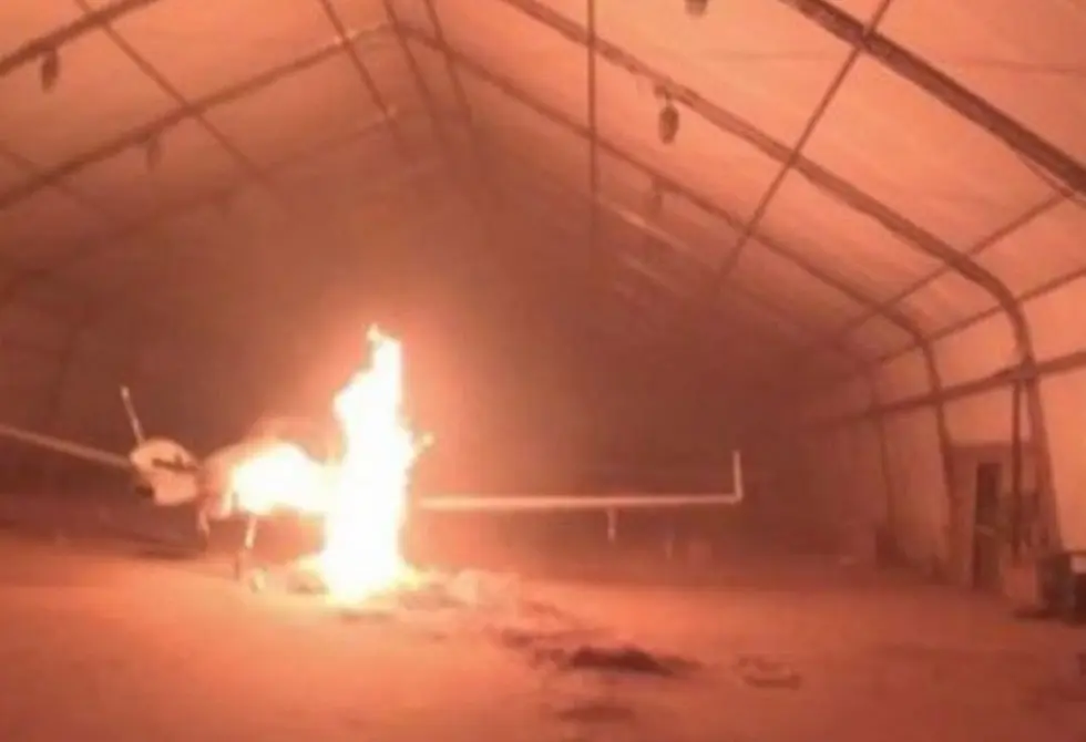 فيديو.. لحظة اقتحام "داعش" مطار نيامي الدولي في النيجر وإحراق طائراته (فيديو)