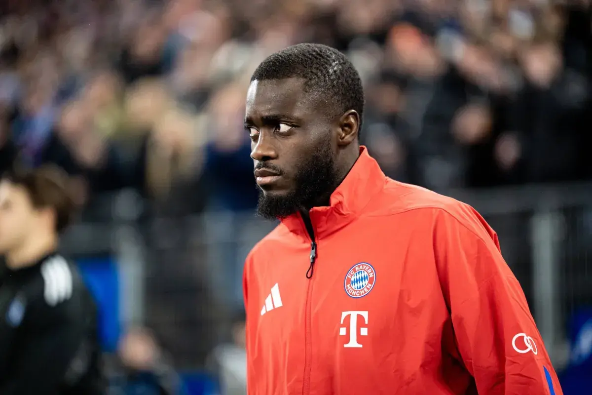 هونيس يلوم «وكلاء» أوباميكانو في تعثر مفاوضات تجديد عقده مع بايرن