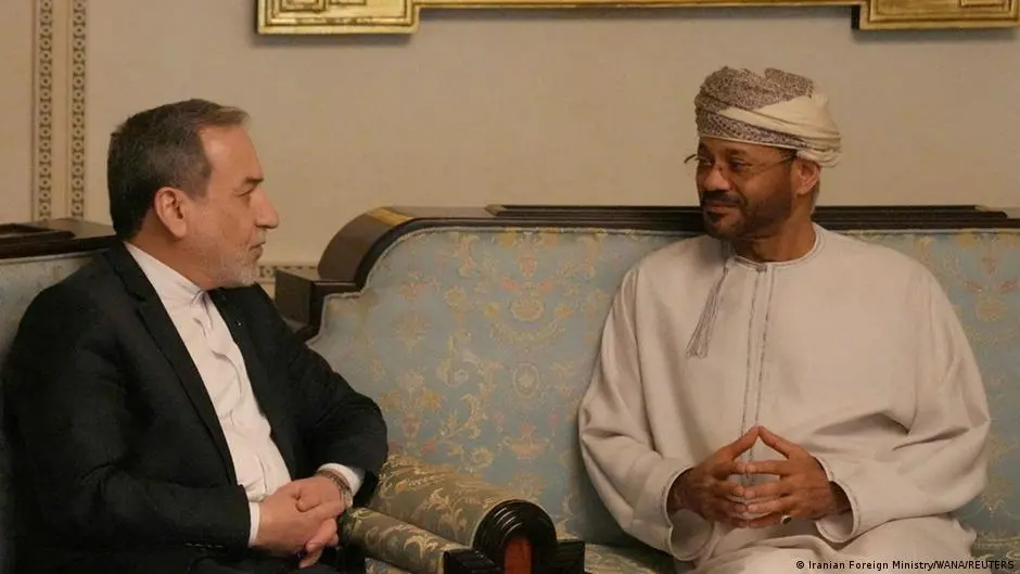 أخبار اليوم: مفاوضات مسقط تنطلق على وقع طبول الحرب