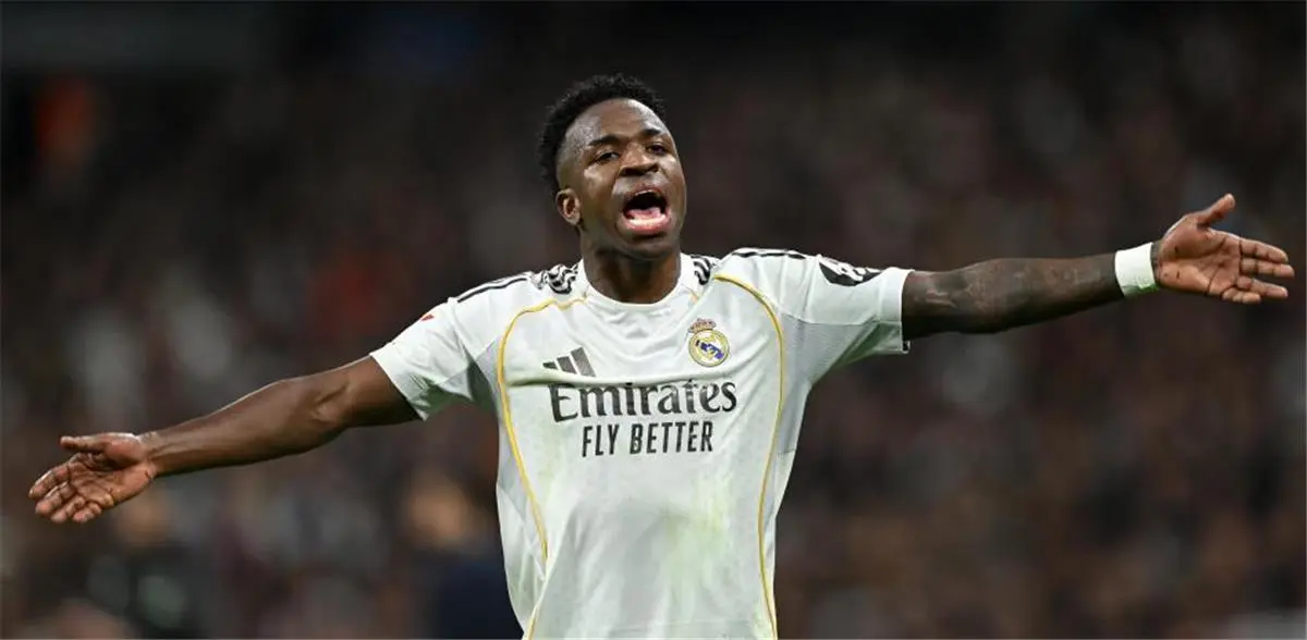 ردة فعل فينيسيوس على صافرات استهجان جماهير ريال مدريد خلال مباراة رايو فاليكانو