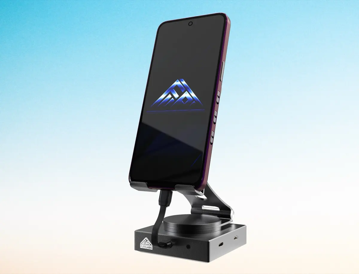 FuriLabs: تحويل الهواتف الذكية إلى بديل للكمبيوتر بـ 8 منافذ