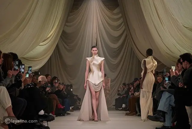 مجموعة Ashi Studio 2026 تجمع بين التاريخ والخيال السريالي بفن الكورسيه والتمكين في عالم الهوت كوتور