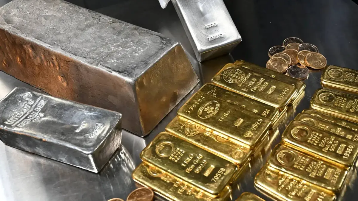 المضاربون الصينيون يمهدون لـ "انهيار" أسعار الذهب والفضة