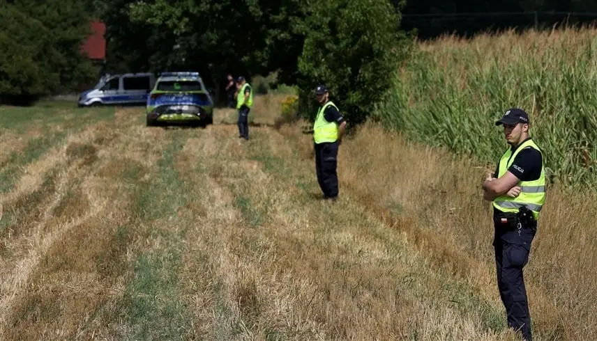 تحطم طائرة مسيّرة مجهولة بمنطقة عسكرية في بولندا - موقع 24