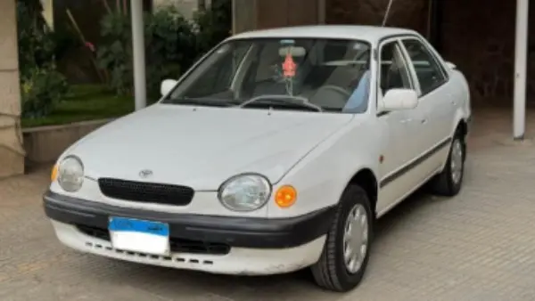 تويوتا كورولا سيدان سعرها 200 ألف جنيه