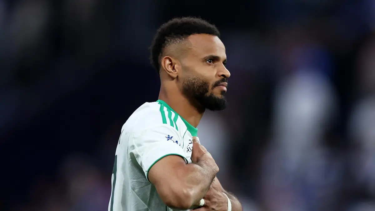 تصرف "لافت" من علي مجرشي مع جماهير فريق الهلال بعد طرده