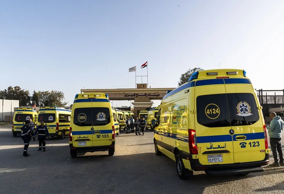 إسرائيل تعيد فتح معبر رفح بقيود مشددة وتمنع دخول الصحفيين الأجانب