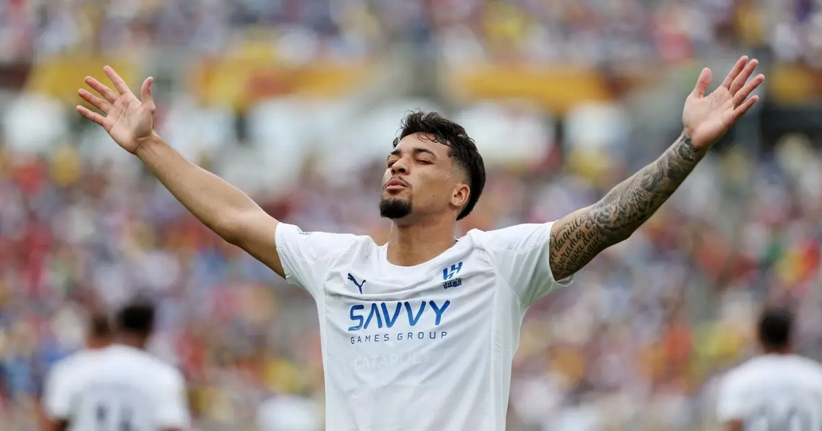 صدمة في مفاوضات أتلتيكو مدريد مع مهاجم الهلال السعودي