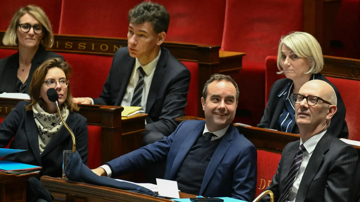 فرنسا: تبني ميزانية الدولة لعام 2026 بشكل نهائي والحكومة تتجاوز عقبة حجب الثقة