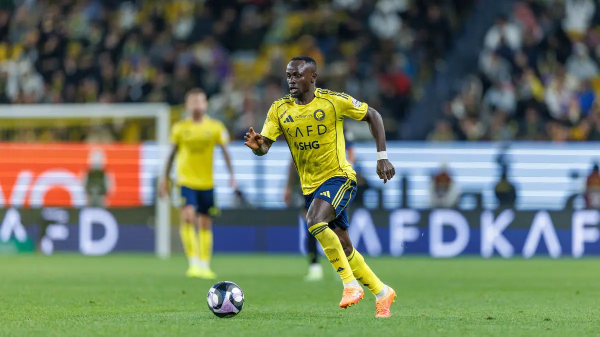 بالفيديو.. هل استحق ماني ركلة جزاء في مباراة الرياض؟