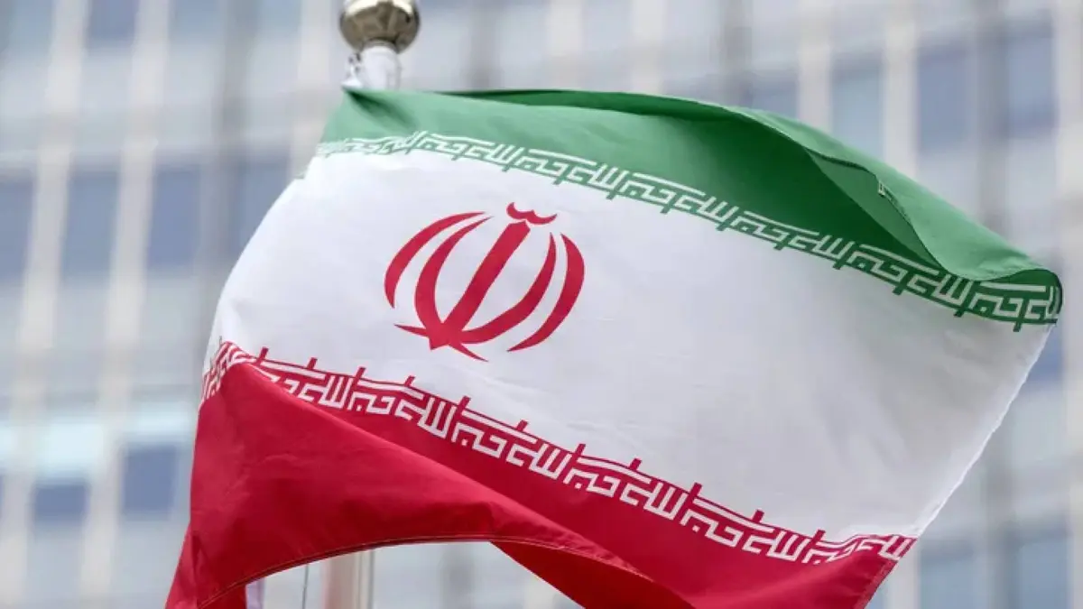 إيران تعلن توقيف 4 أجانب في طهران وتضبط "قنابل صوتية" بحوزتهم