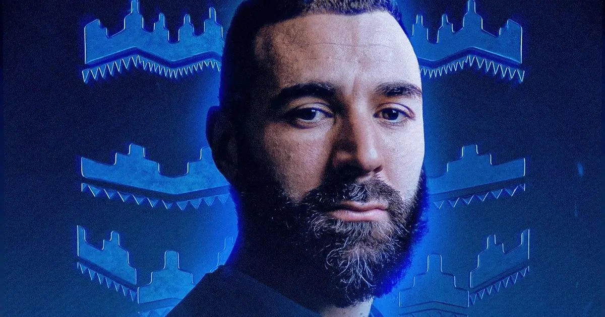 كريم في معقل الزعيم.. بنزيما ينضم رسمياً إلى الهلال في صفقة مدوية