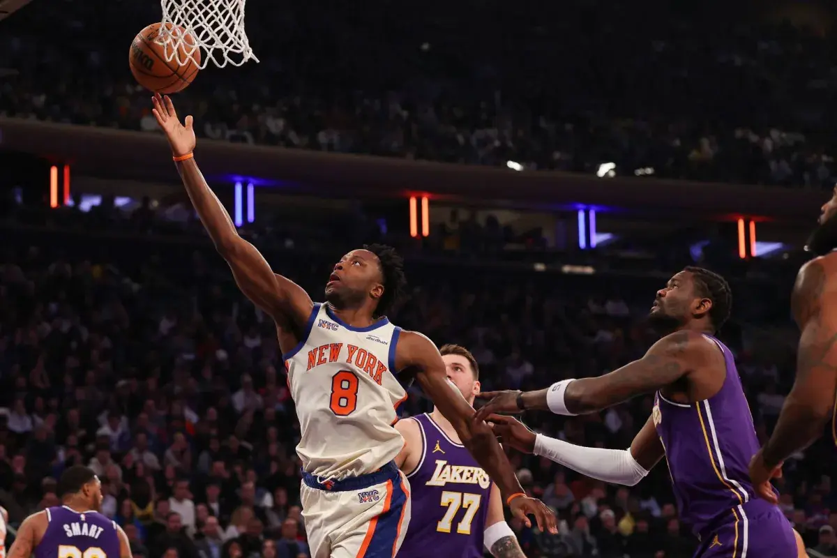 «إن بي إيه»: نيكس يعكر على جيمس ما قد تكون مباراته الأخيرة في الـ«غاردن»