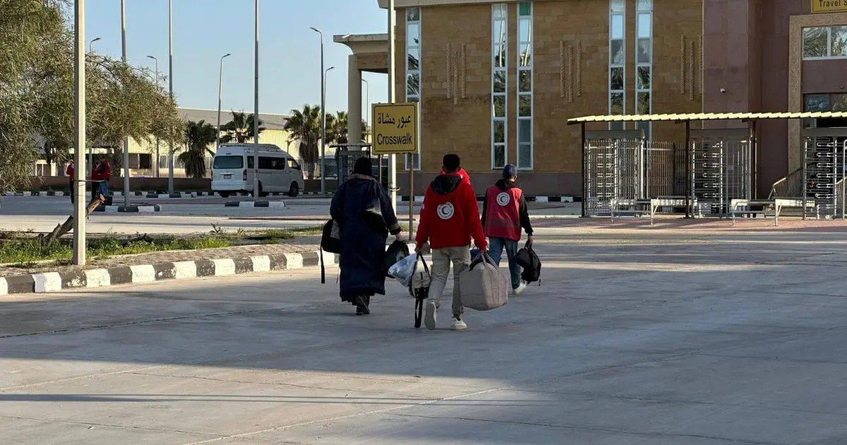 5 مرضى فقط يعبرون معبر رفح.. خطوة لا توازي حجم الكارثة