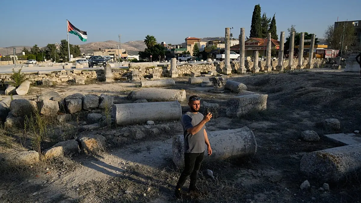 إسرائيل تُصادر موقع سبسطية الأثري في الضفة الغربية لتحويله إلى "منتزه وطني"