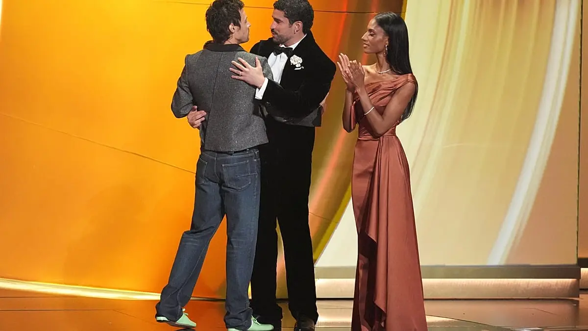 فيديو. باد باني يحقق إنجازا تاريخيا بفوز ألبومه باللغة الإسبانية في جوائز غرامي 2026