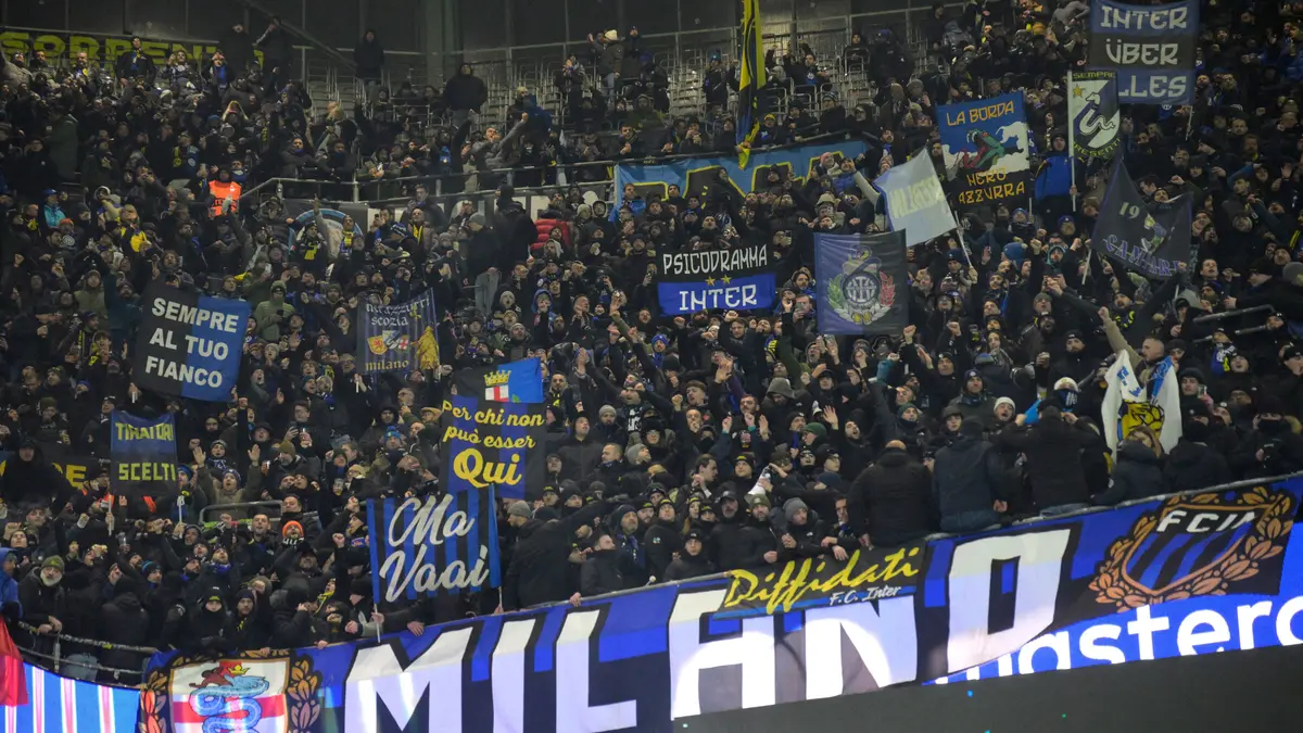 قرار استثنائي يثير الجدل.. عقوبة صارمة ضد جماهير إنتر