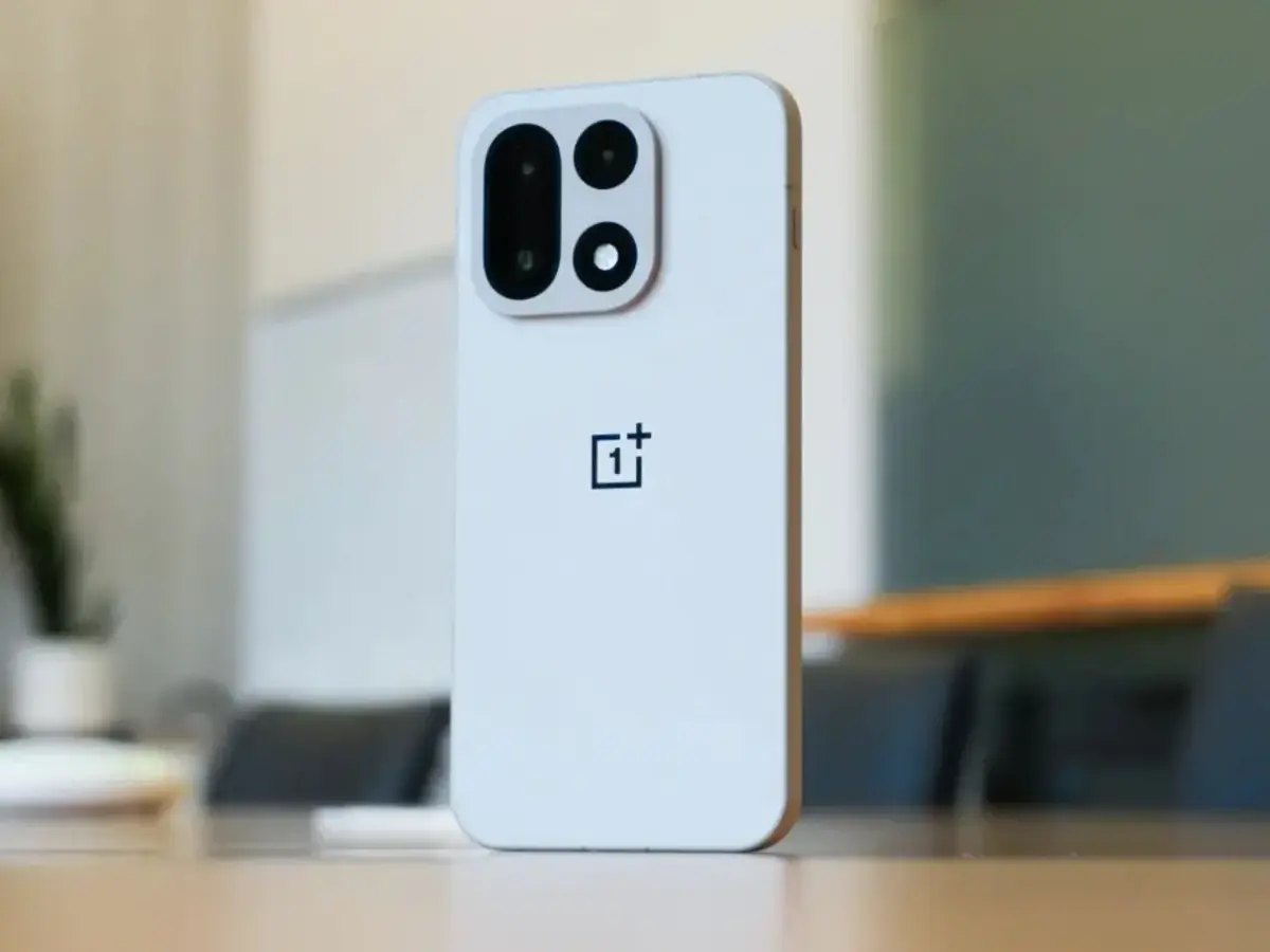 ون بلس تقترب من إصلاح ثغرة الكاميرا في OnePlus 15 مع ترقية مرتقبة في OnePlus 16 - عالم التقنية